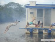 Фото сериала H2O: Просто добавь воды